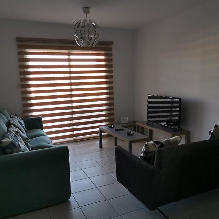 Iris Village, Near Kings Avenue Mall - By Imh Travel & Tours Paphos Luaran gambar