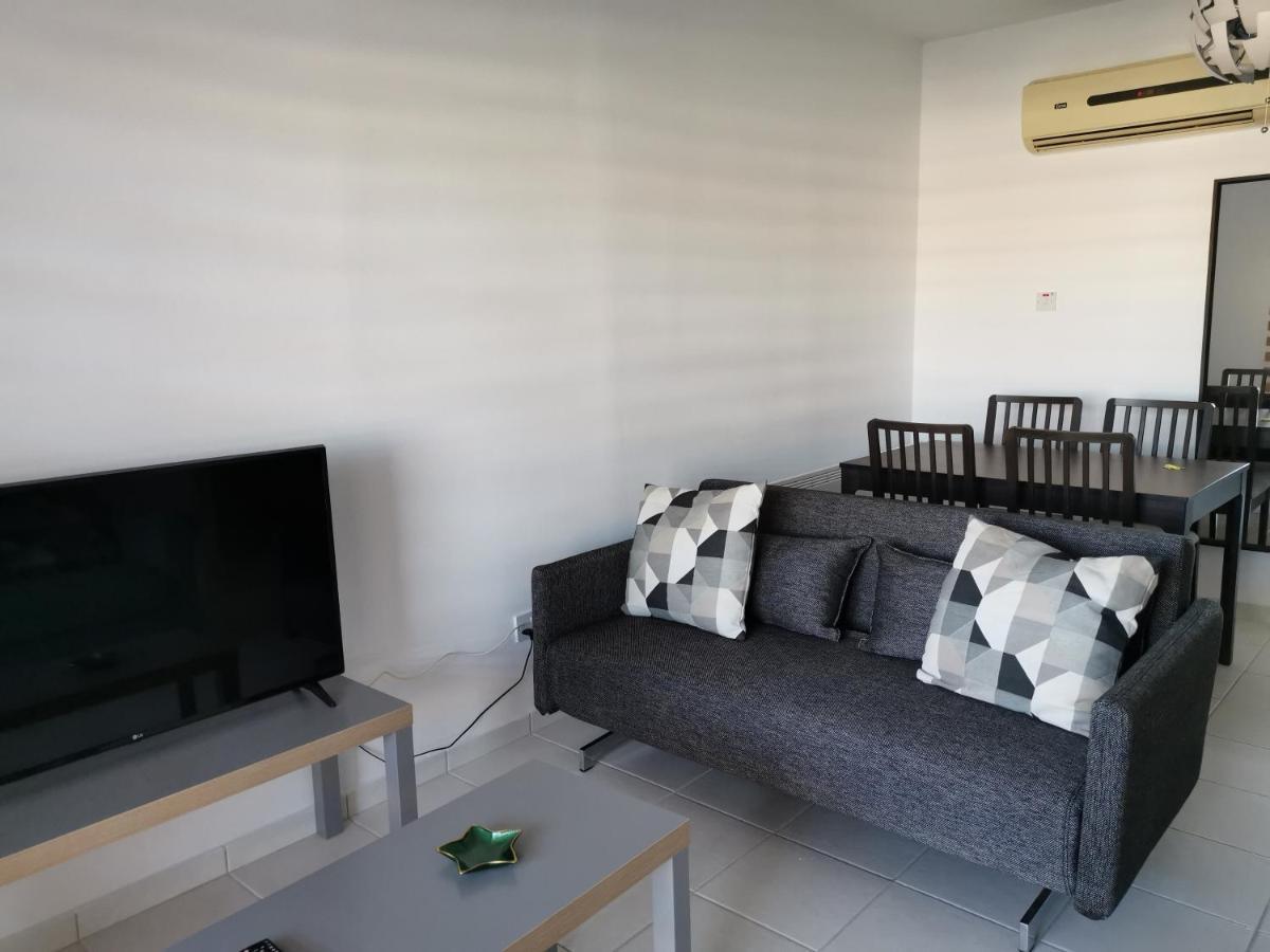 Iris Village, Near Kings Avenue Mall - By Imh Travel & Tours Paphos Luaran gambar