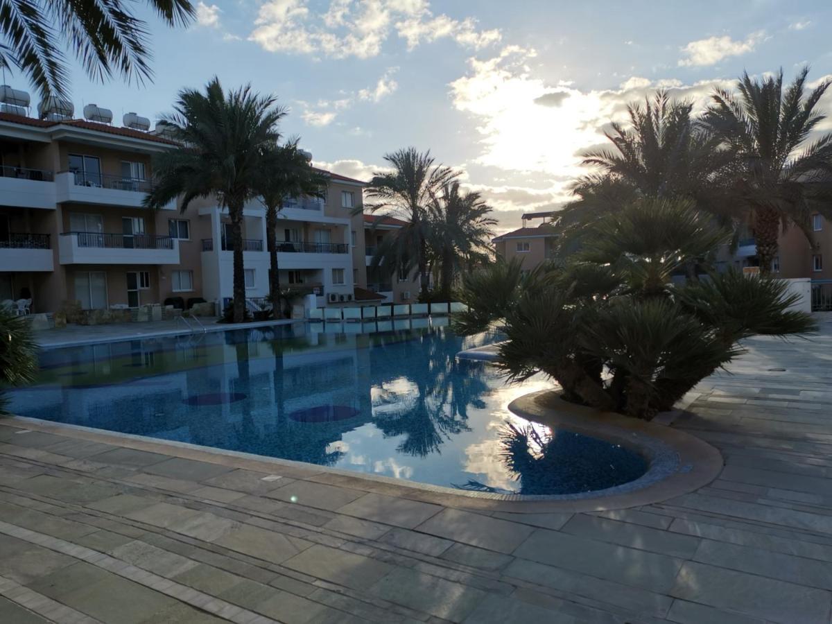 Iris Village, Near Kings Avenue Mall - By Imh Travel & Tours Paphos Luaran gambar