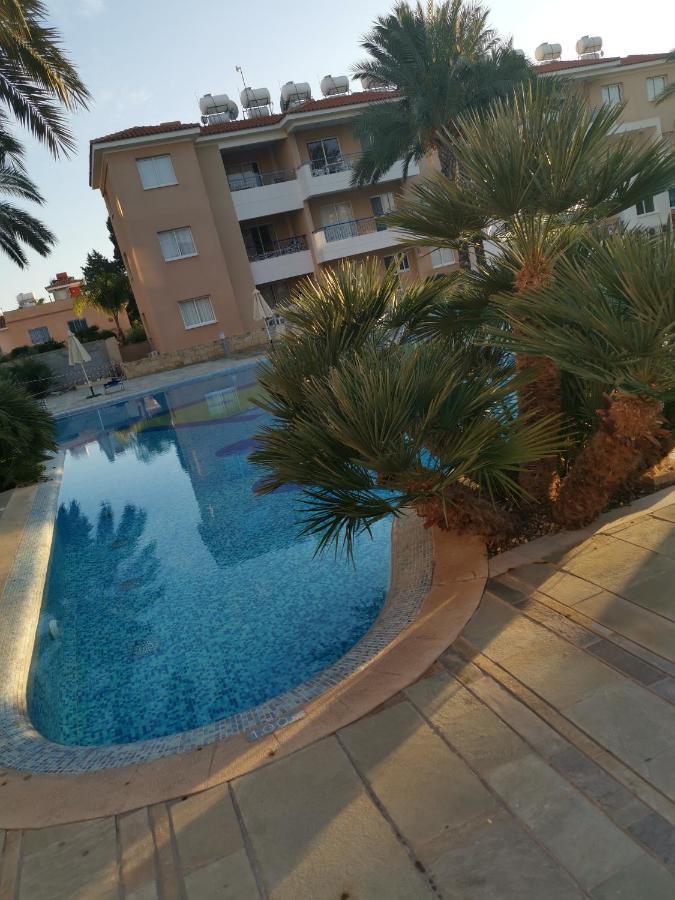 Iris Village, Near Kings Avenue Mall - By Imh Travel & Tours Paphos Luaran gambar