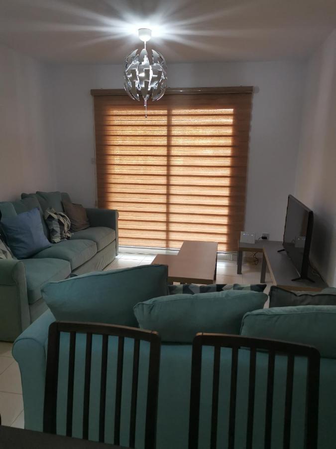 Iris Village, Near Kings Avenue Mall - By Imh Travel & Tours Paphos Luaran gambar