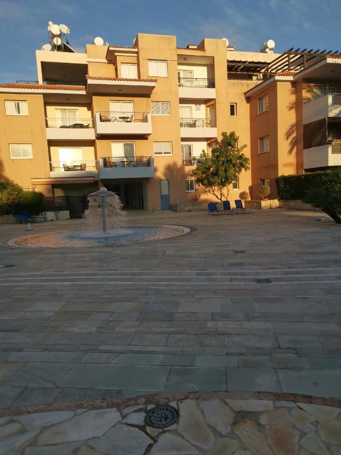 Iris Village, Near Kings Avenue Mall - By Imh Travel & Tours Paphos Luaran gambar