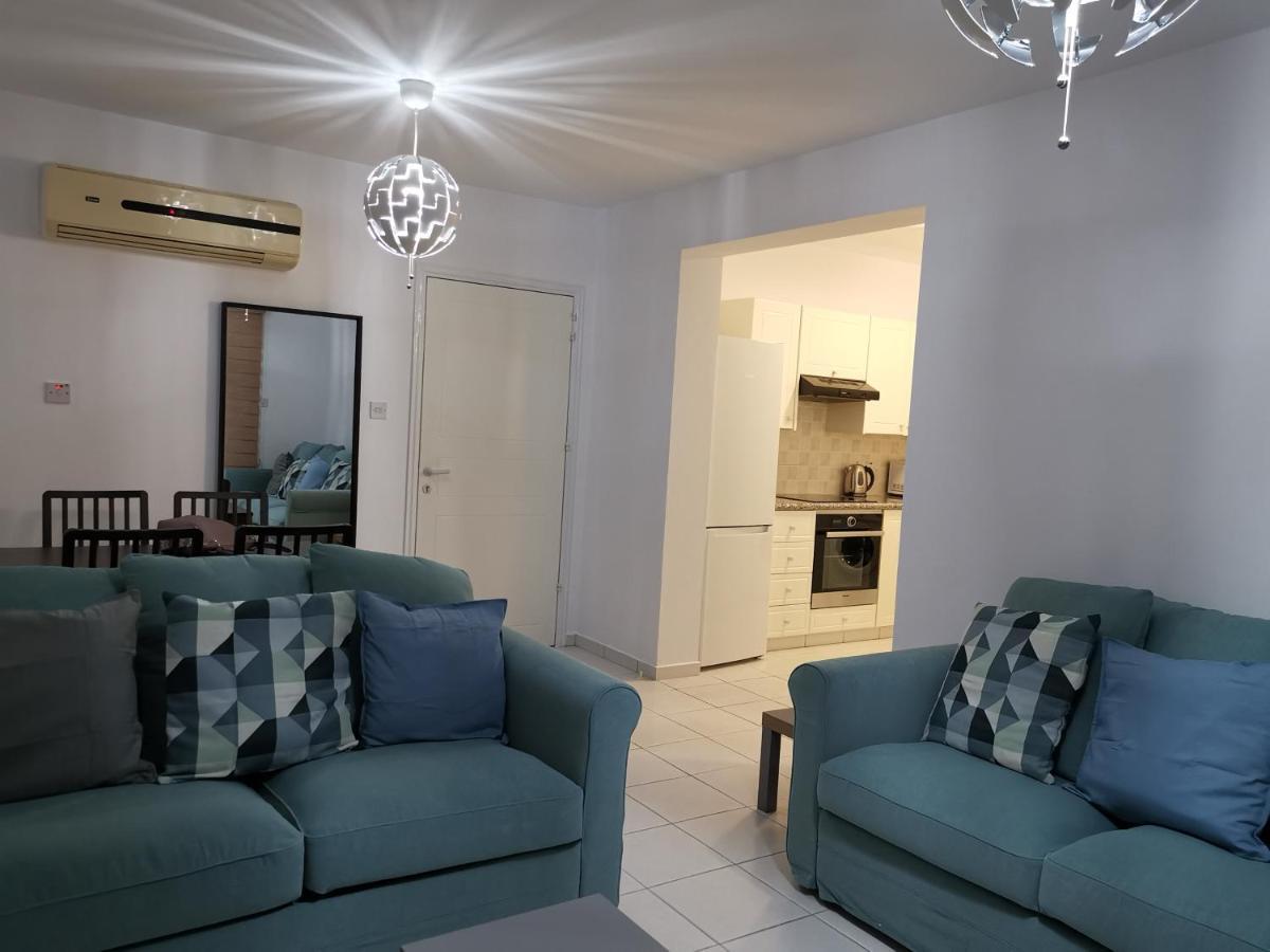 Iris Village, Near Kings Avenue Mall - By Imh Travel & Tours Paphos Luaran gambar