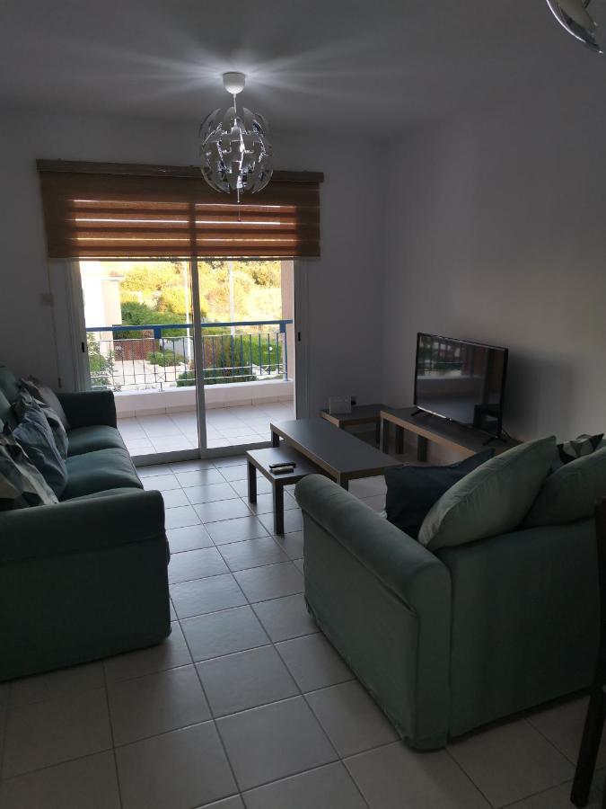 Iris Village, Near Kings Avenue Mall - By Imh Travel & Tours Paphos Luaran gambar