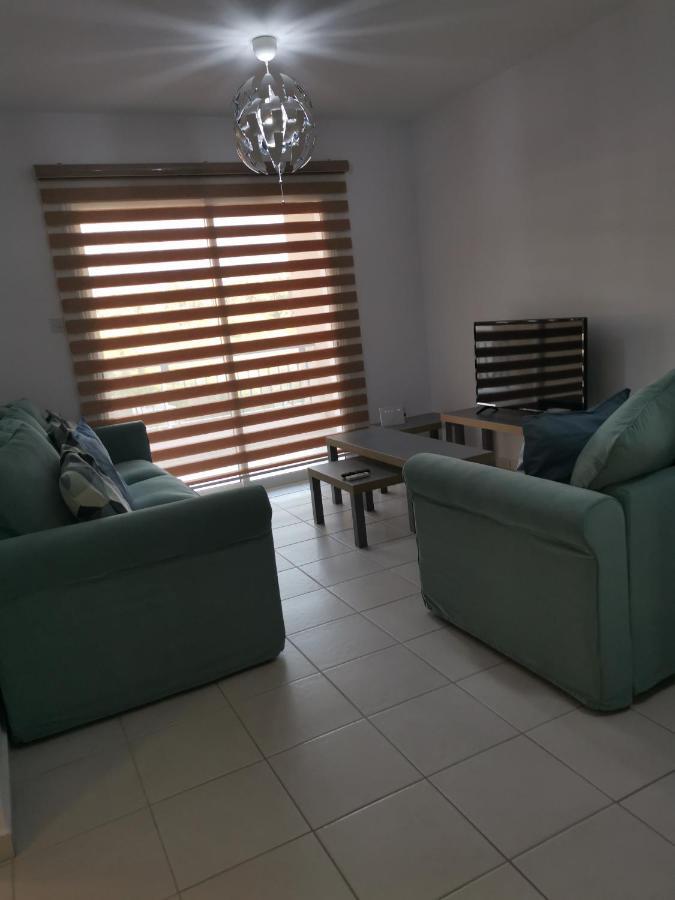 Iris Village, Near Kings Avenue Mall - By Imh Travel & Tours Paphos Luaran gambar