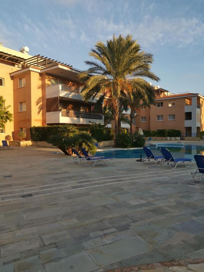 Iris Village, Near Kings Avenue Mall - By Imh Travel & Tours Paphos Luaran gambar
