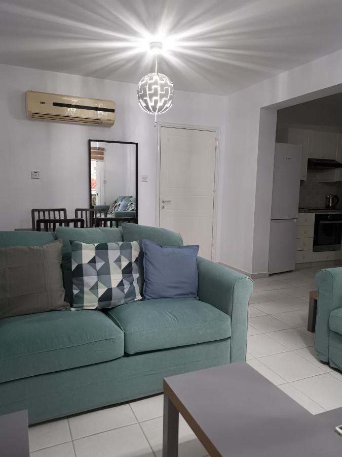 Iris Village, Near Kings Avenue Mall - By Imh Travel & Tours Paphos Luaran gambar
